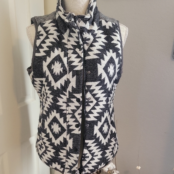 Reflex Jackets & Blazers - Reflex Southwest Design Zip Up Vest